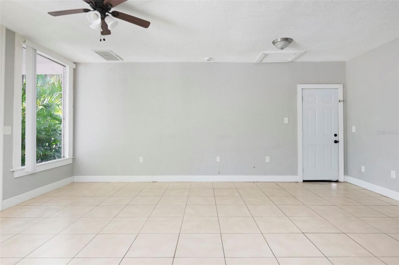3651 Haines Road N, Saint Petersburg, FL 33704 Photo