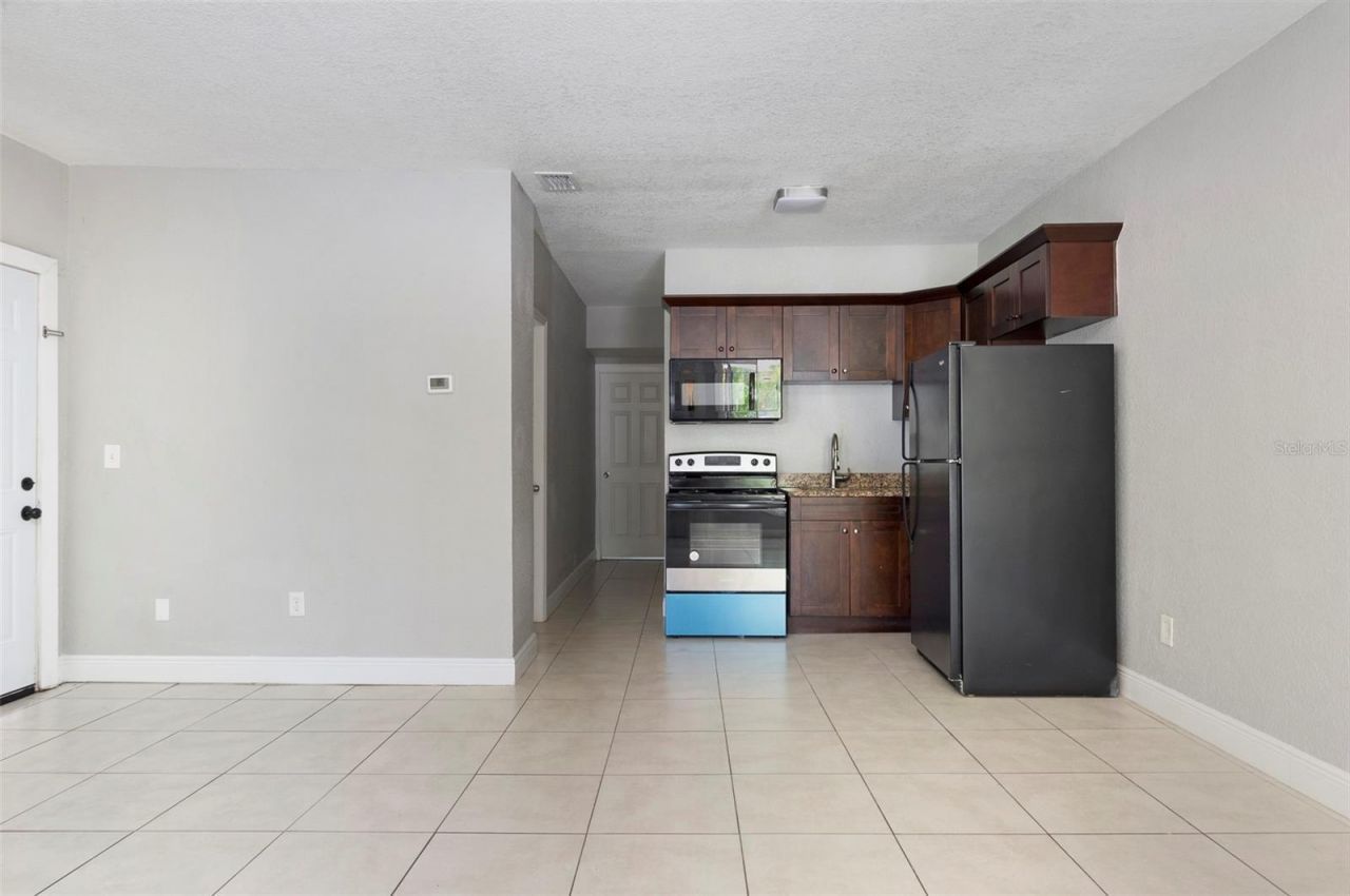 3651 Haines Road N, Saint Petersburg, FL 33704 Photo
