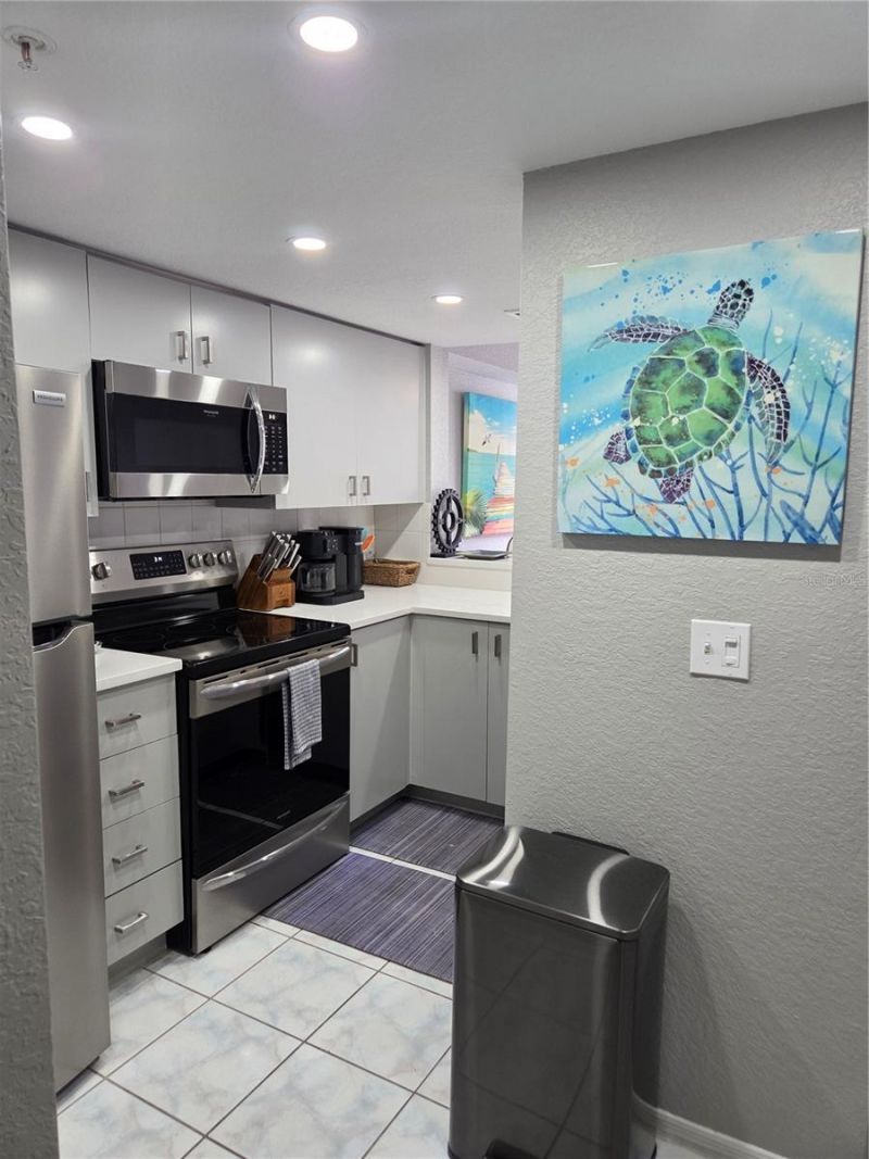 850 S Tamiami Trail , Unit 801, Sarasota, FL 34236 Photo