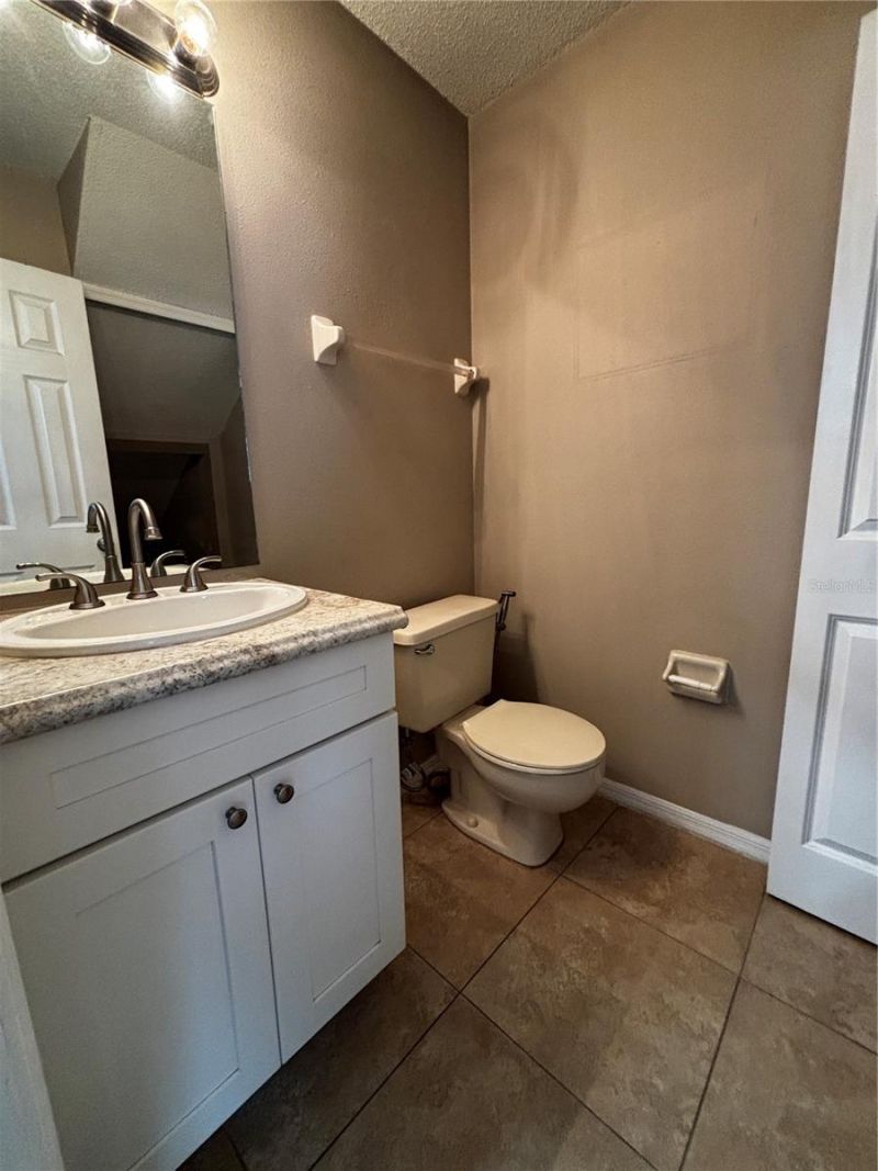 1627 Long Ridge Court, Unit 270, Orlando, FL 32807 Photo