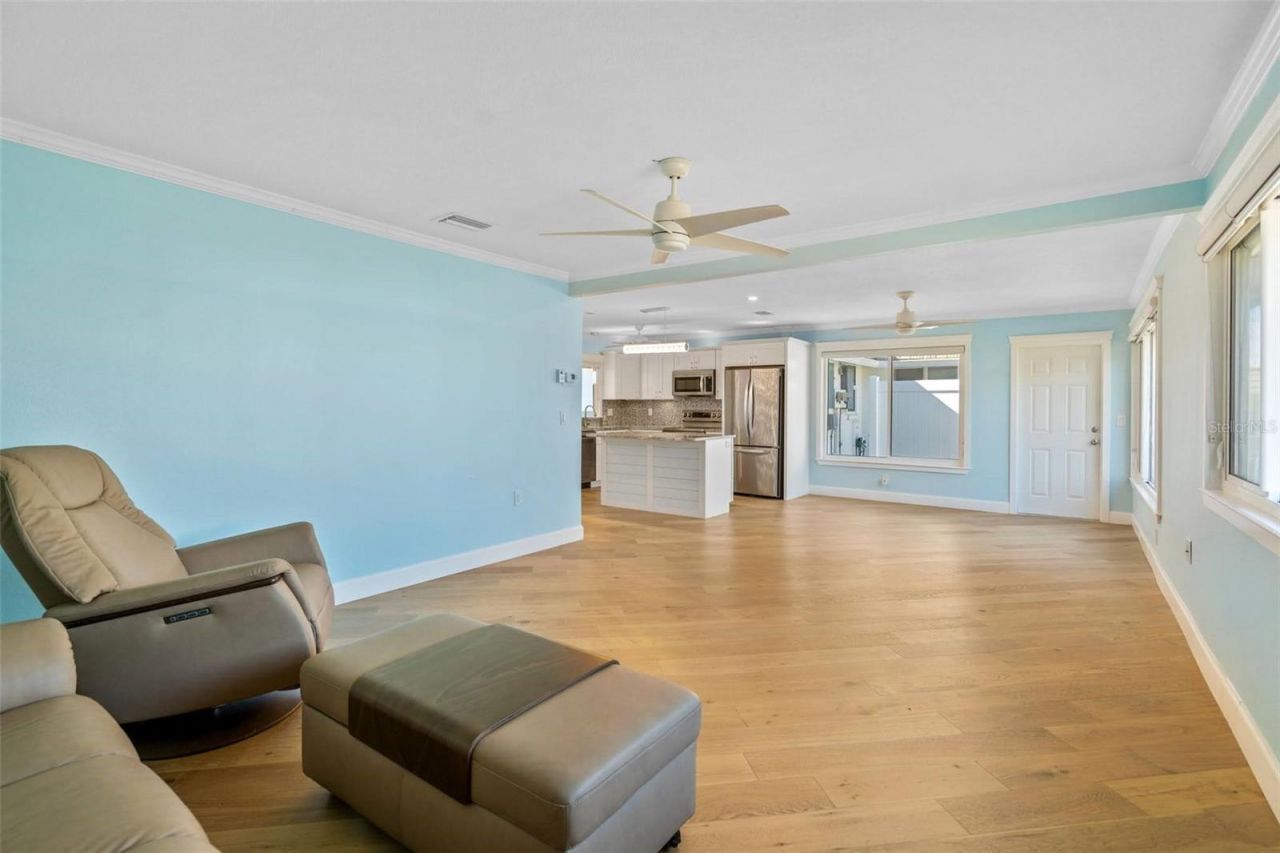2305 Riverbluff Parkway, Unit V256, Sarasota, FL 34231 Photo