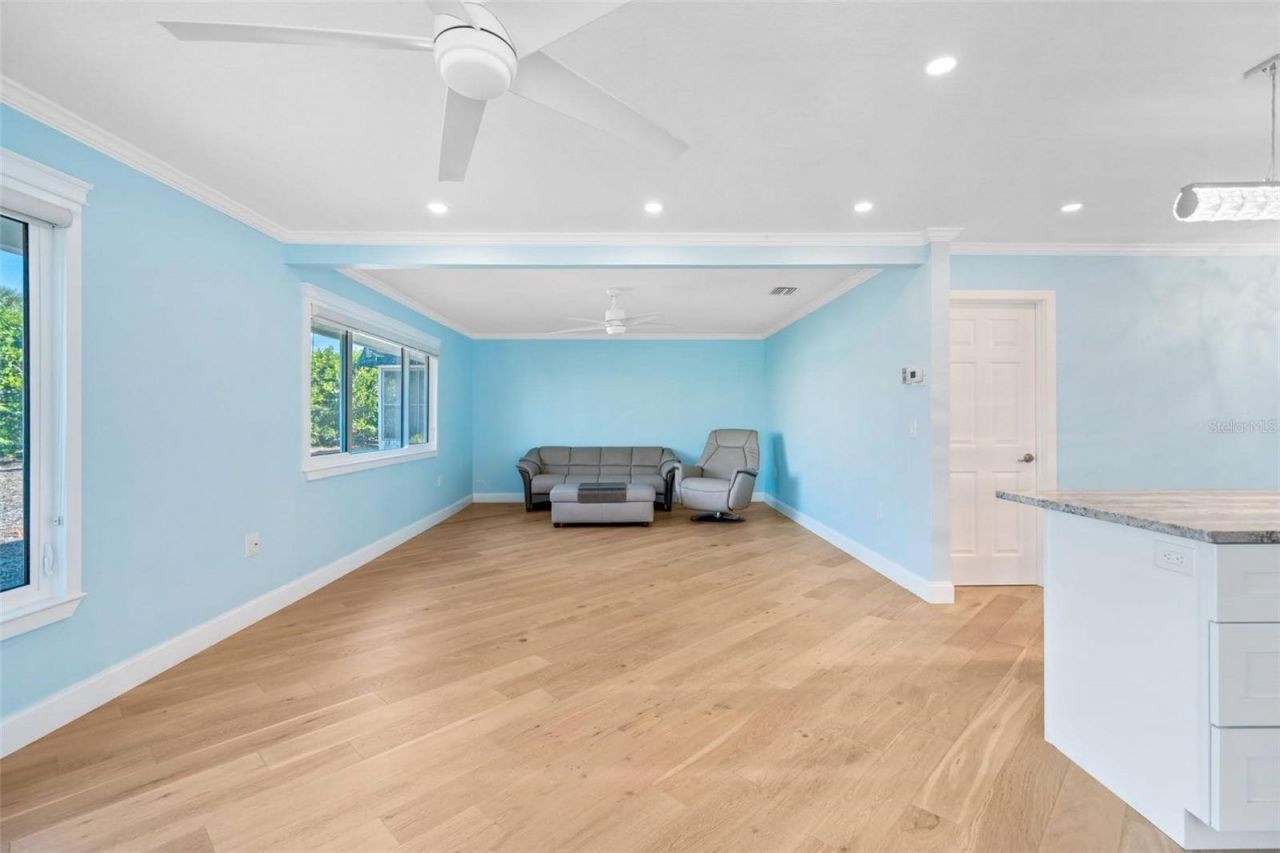 2305 Riverbluff Parkway, Unit V256, Sarasota, FL 34231 Photo