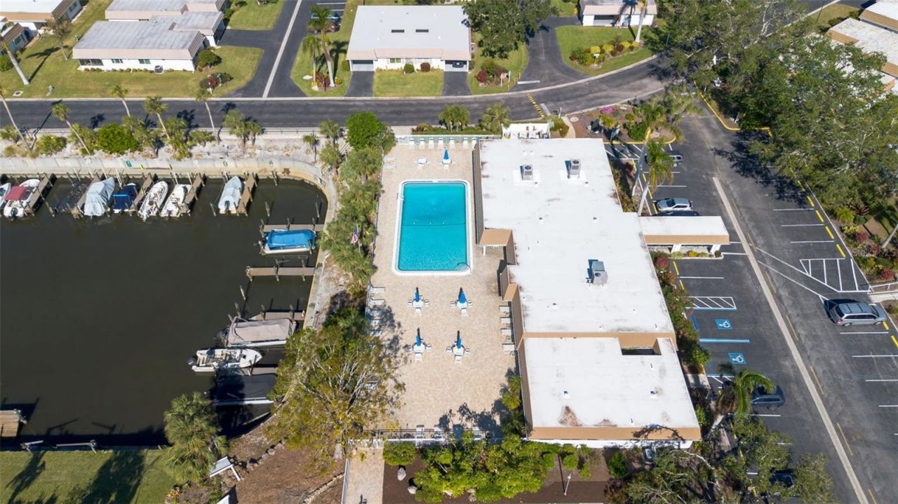 2305 Riverbluff Parkway, Unit V256, Sarasota, FL 34231 Photo