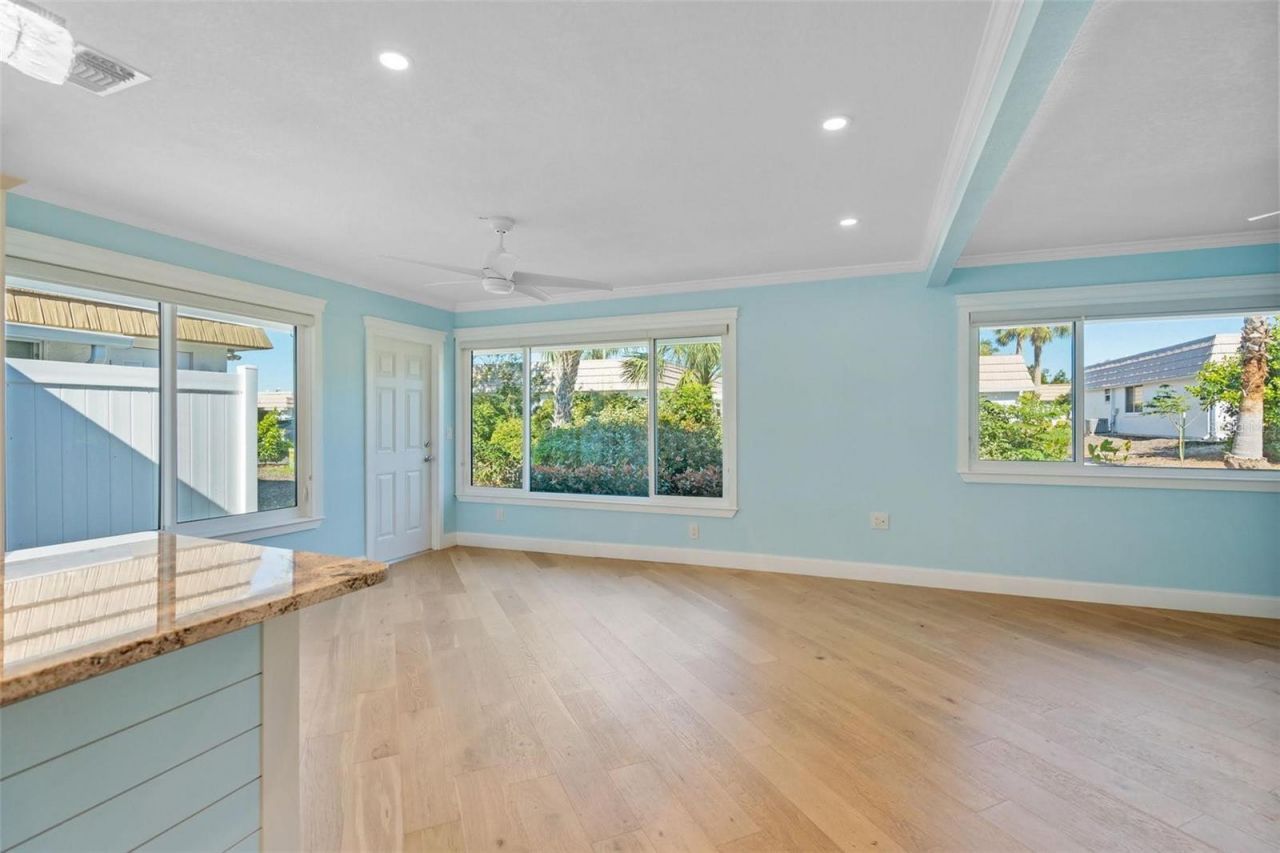 2305 Riverbluff Parkway, Unit V256, Sarasota, FL 34231 Photo