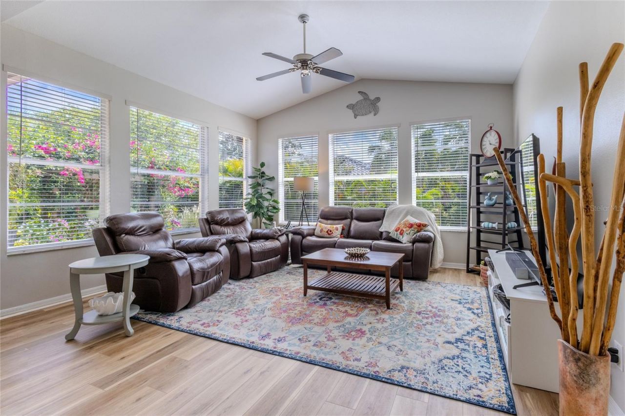 4092 Hearthstone Drive, Sarasota, FL 34238 Photo