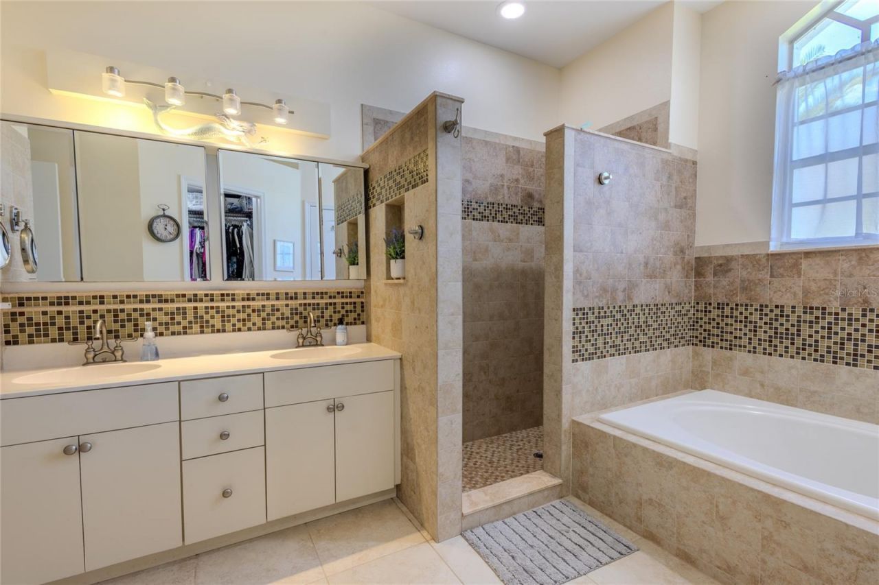 4092 Hearthstone Drive, Sarasota, FL 34238 Photo