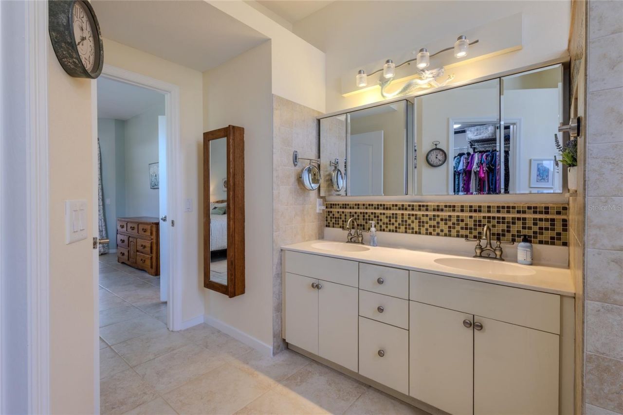 4092 Hearthstone Drive, Sarasota, FL 34238 Photo