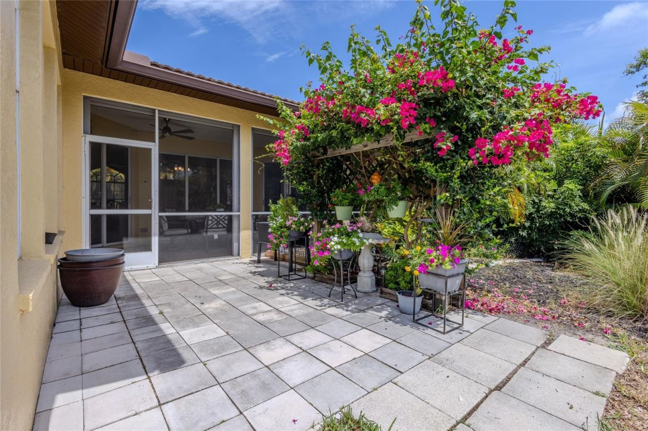 4092 Hearthstone Drive, Sarasota, FL 34238 Photo