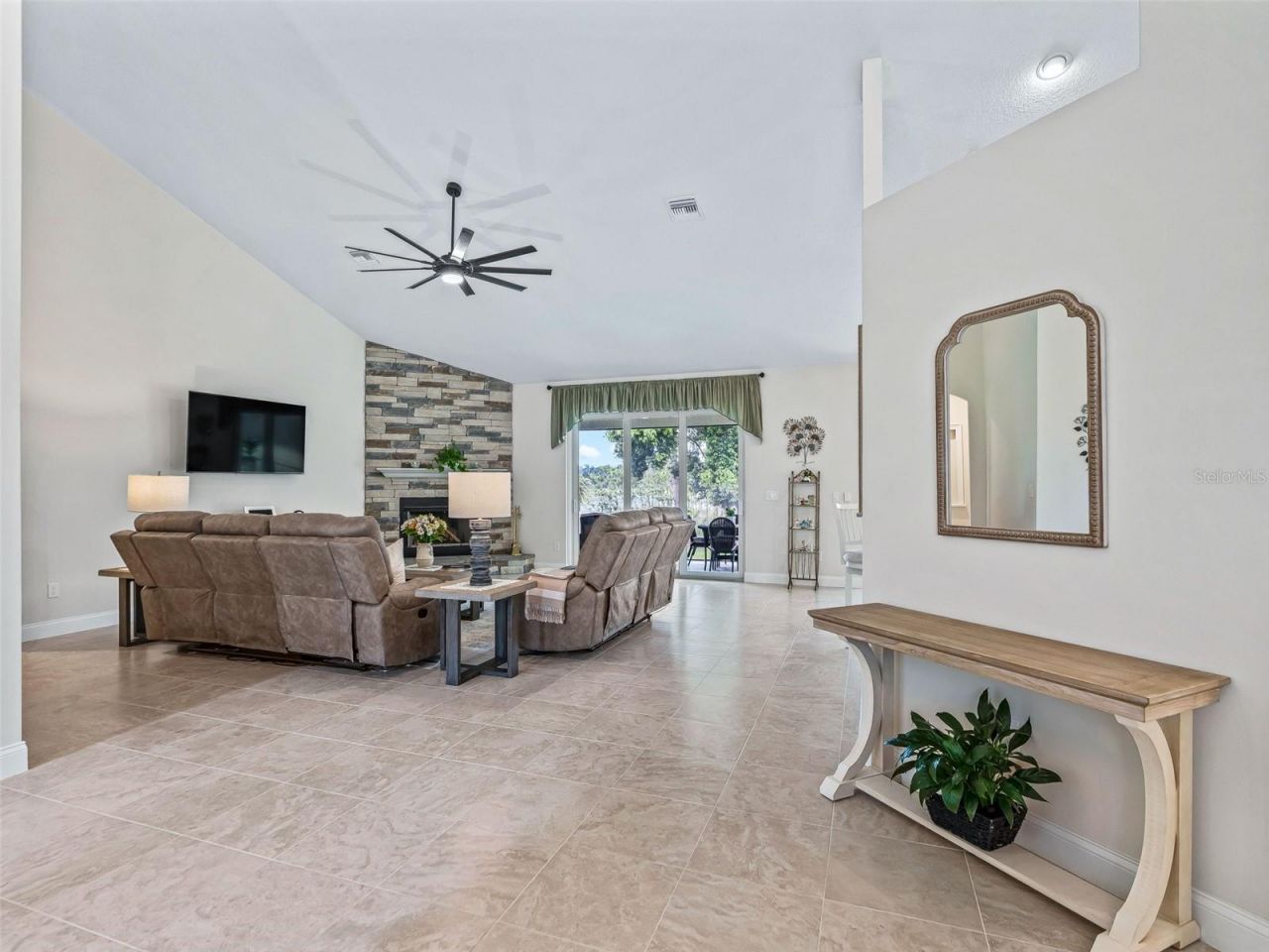 3828 Oak Pointe Drive, Lady Lake, FL 32159 Photo