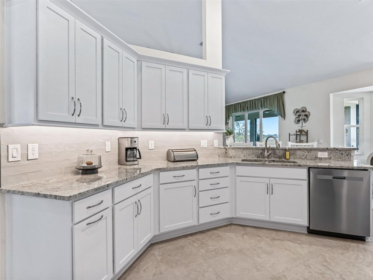 3828 Oak Pointe Drive, Lady Lake, FL 32159 Photo