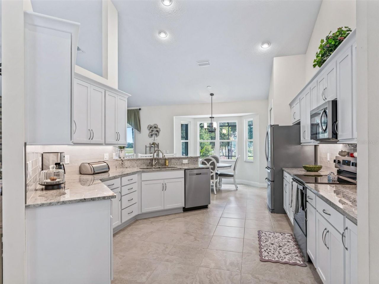 3828 Oak Pointe Drive, Lady Lake, FL 32159 Photo
