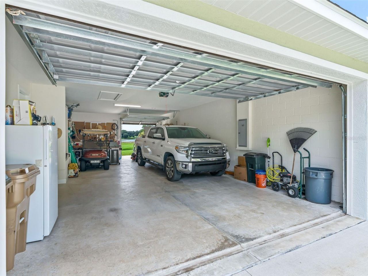 3828 Oak Pointe Drive, Lady Lake, FL 32159 Photo