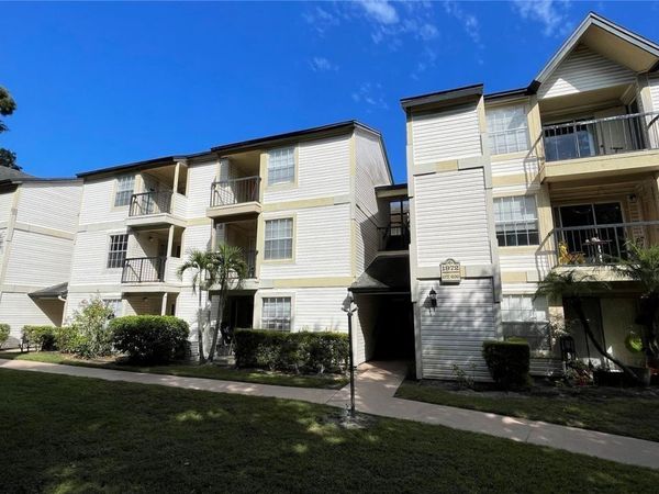 1972 LAKE ATRIUMS CIRCLE , Unit 200, ORLANDO, FL 32839