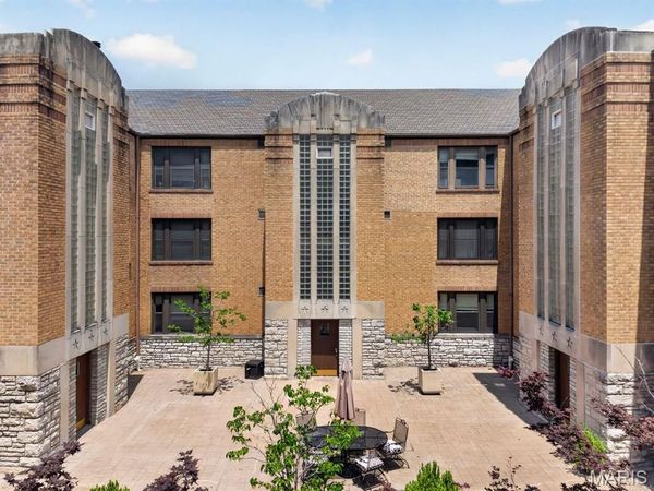 7559 Byron Place, Unit 1E, Clayton, MO 63105