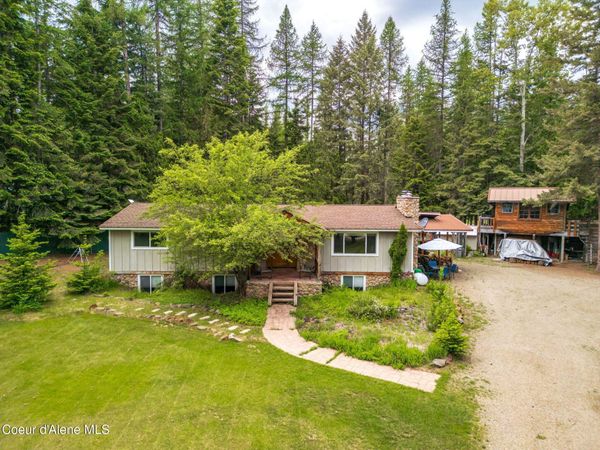 527 Creekside DR , Priest Lake, ID 83856