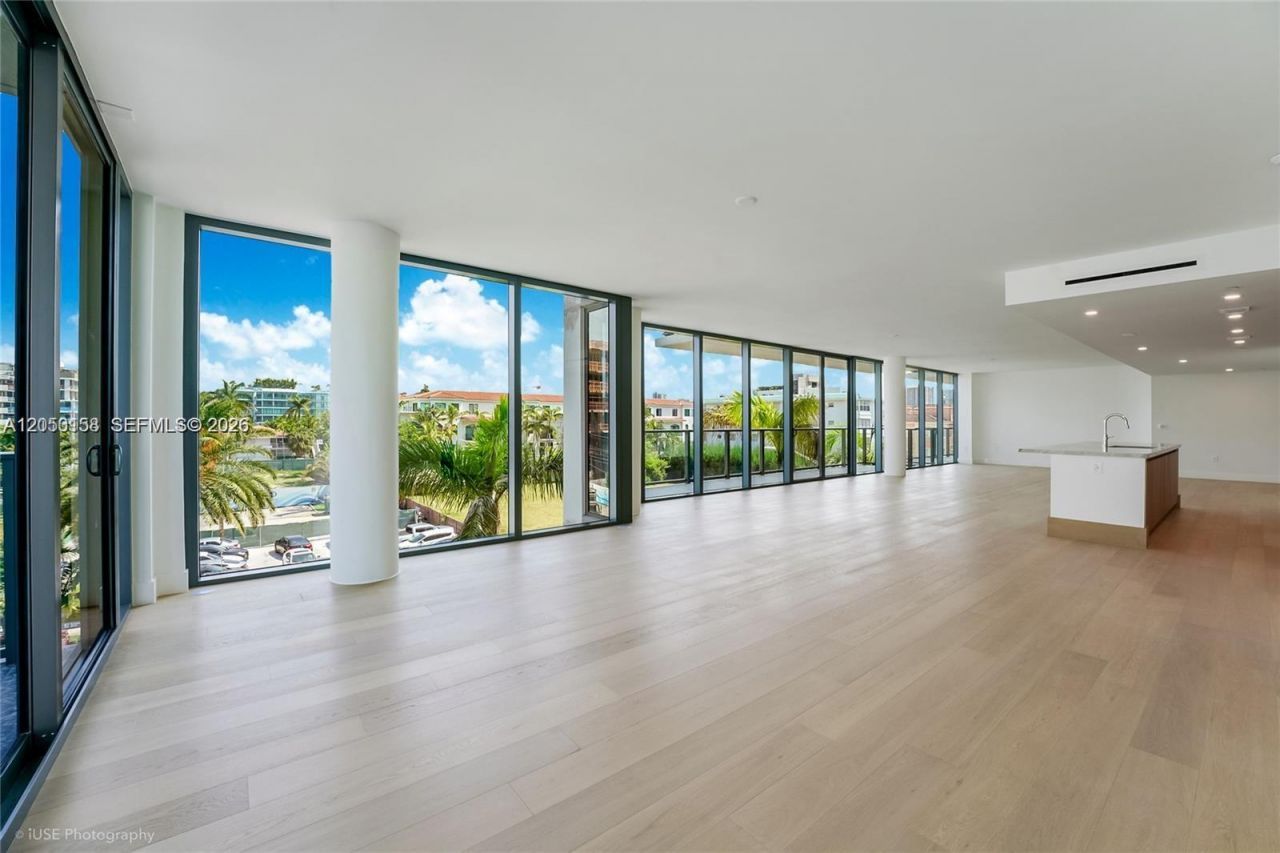 1176 97th St, Unit 406, Bay Harbor Islands, FL 33154 Photo