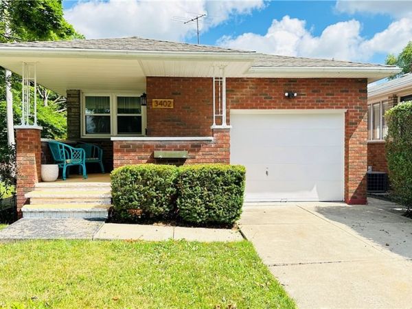 3402 Walnut Avenue , Niagara Falls, NY 14301