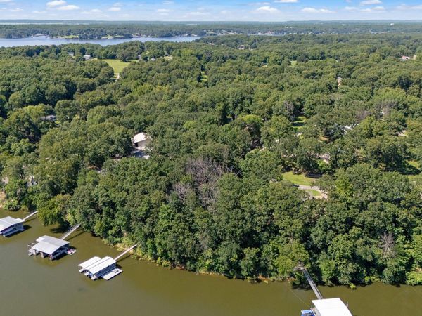 E 322 Road , Grove, OK 74344