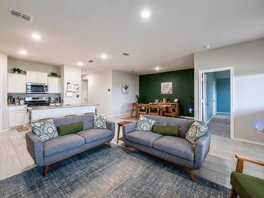 860 Round Robin Lane, Fort Worth, TX 76131