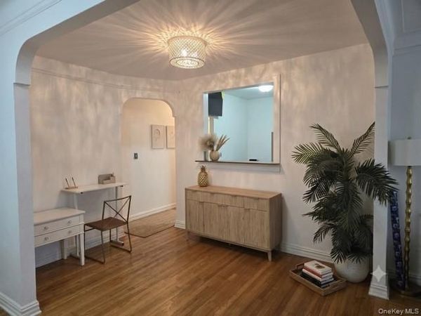 111-39 76th , Unit D10, Forest Hills, NY 11375