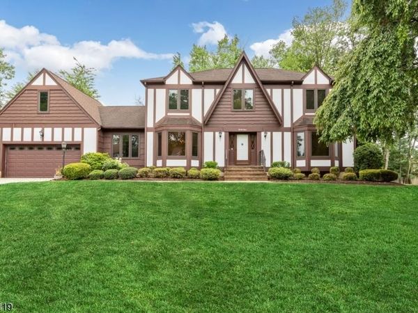 23 Puddingstone Way, Florham Park, NJ 07932