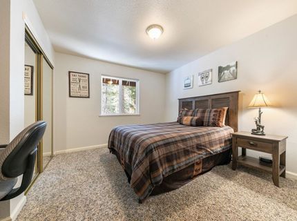 14096 Copenhagen Drive , Truckee, CA 96161 Photo