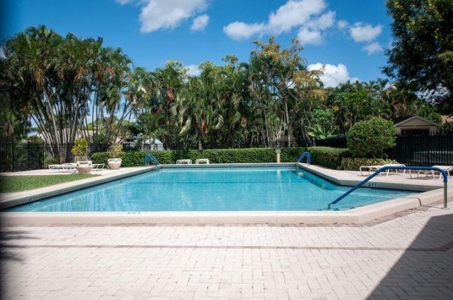 13065 Albright Court, Unit 27, Wellington, FL 33414 Photo