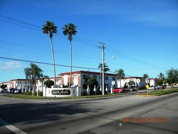 1300 NW 43rd Terrace, Unit 201, Lauderhill, FL 33313