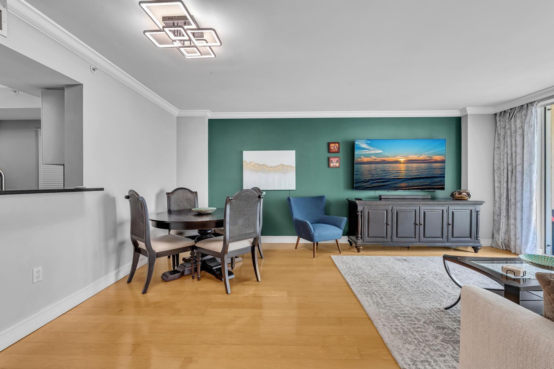 99 SE Mizner Boulevard, Unit 637, Boca Raton, FL 33432 Photo