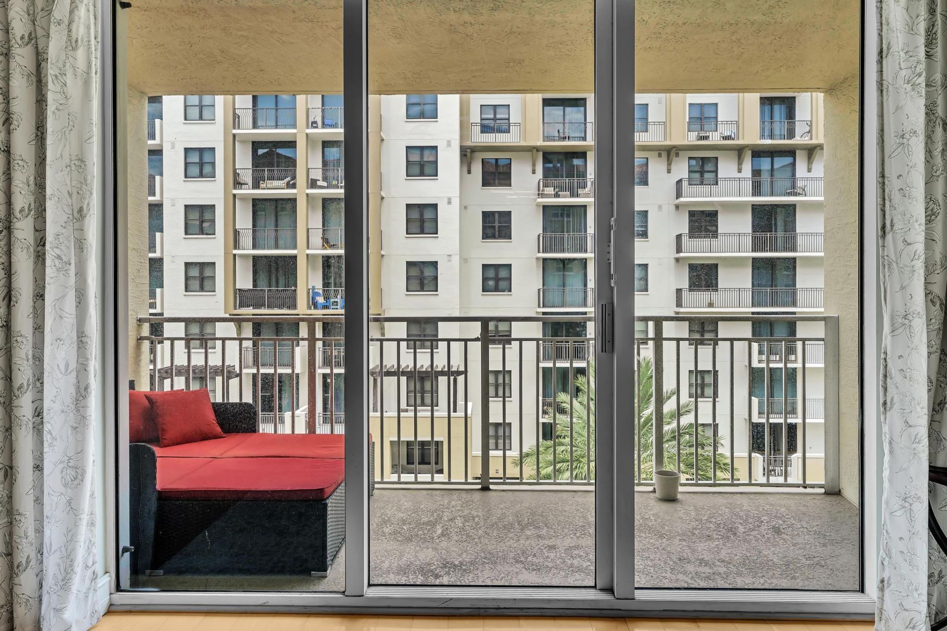99 SE Mizner Boulevard, Unit 637, Boca Raton, FL 33432 Photo