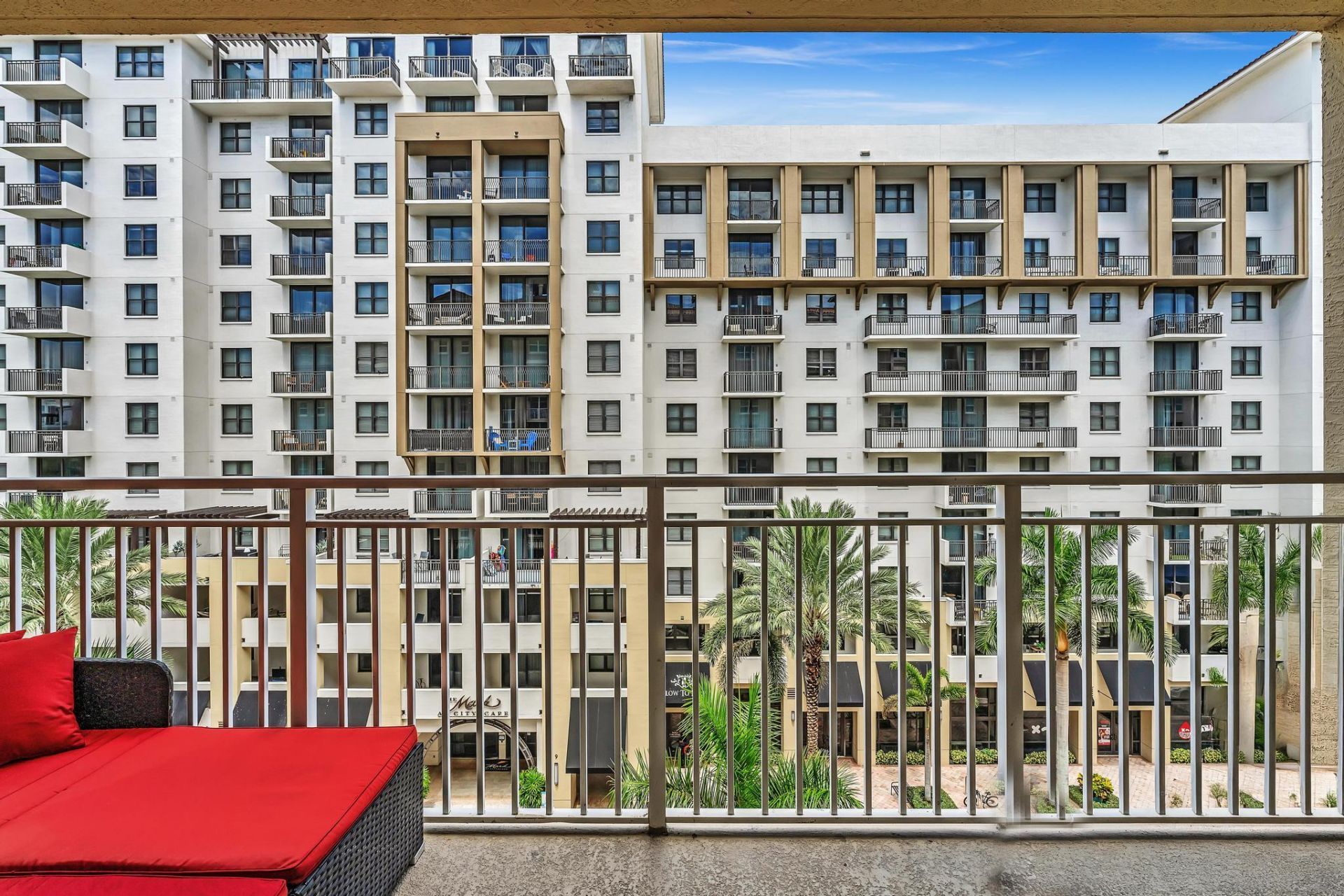 99 SE Mizner Boulevard, Unit 637, Boca Raton, FL 33432 Photo