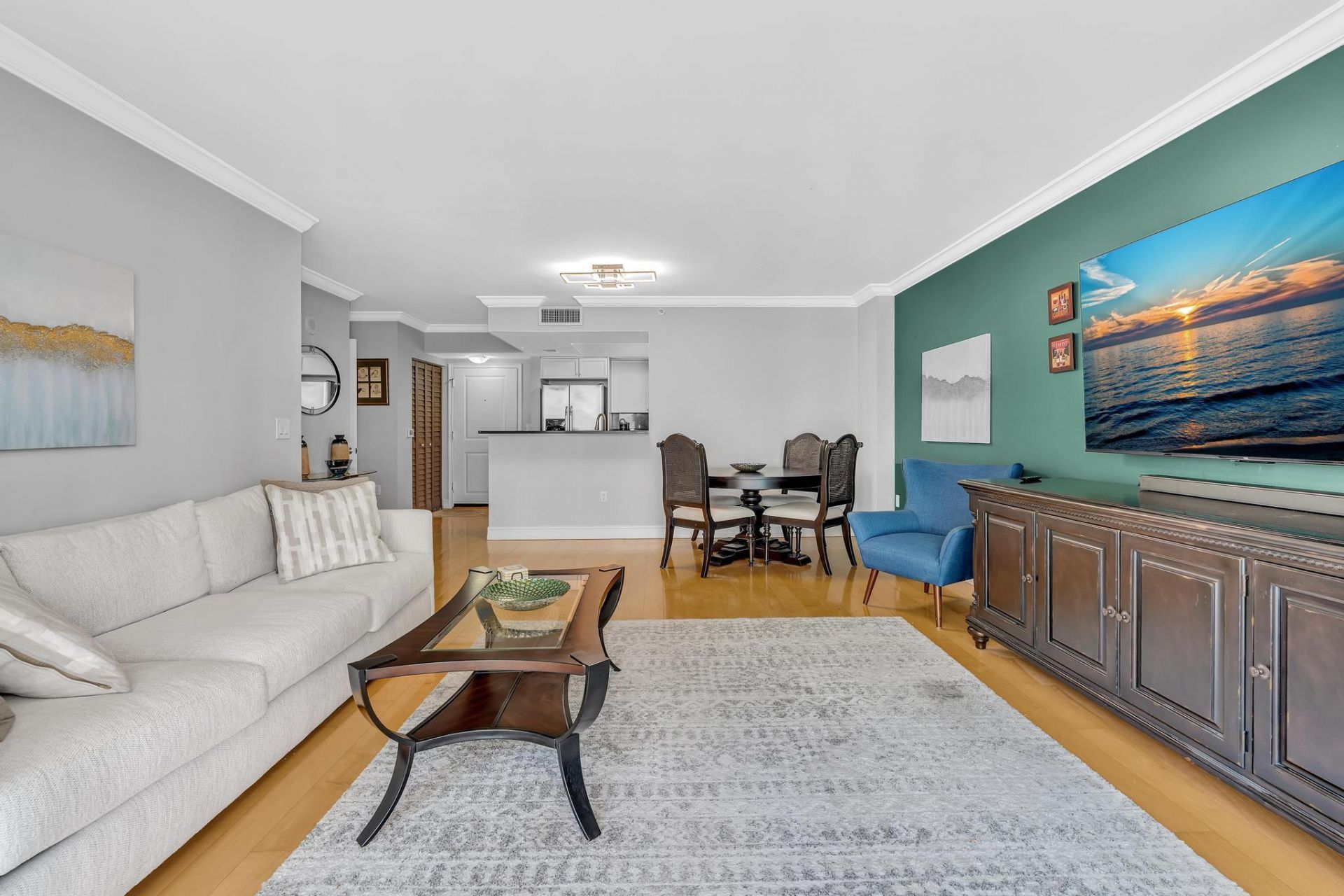 99 SE Mizner Boulevard, Unit 637, Boca Raton, FL 33432 Photo