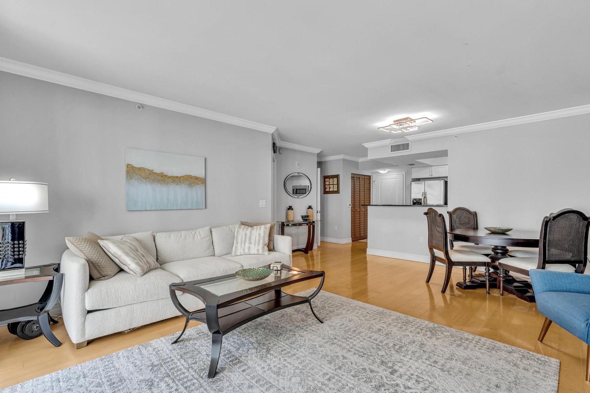 99 SE Mizner Boulevard, Unit 637, Boca Raton, FL 33432 Photo