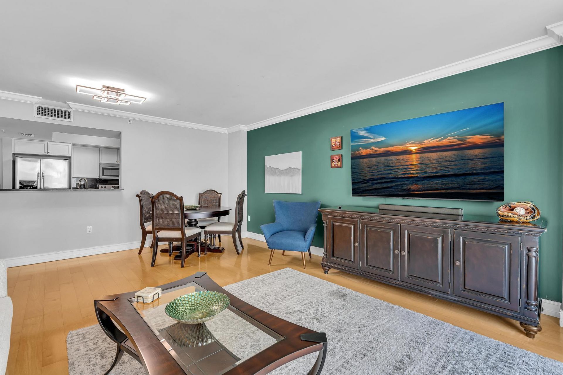 99 SE Mizner Boulevard, Unit 637, Boca Raton, FL 33432 Photo