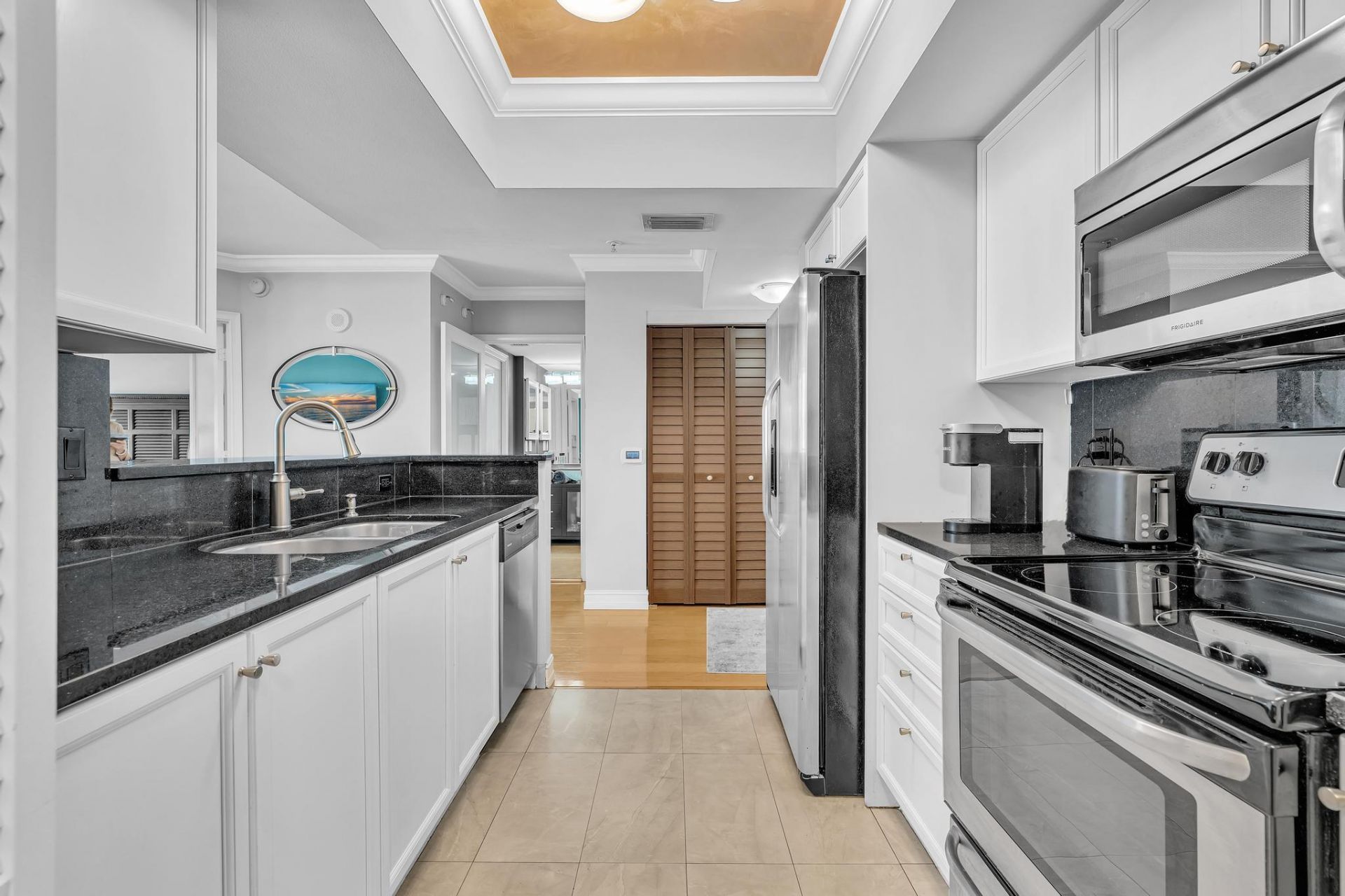 99 SE Mizner Boulevard, Unit 637, Boca Raton, FL 33432 Photo