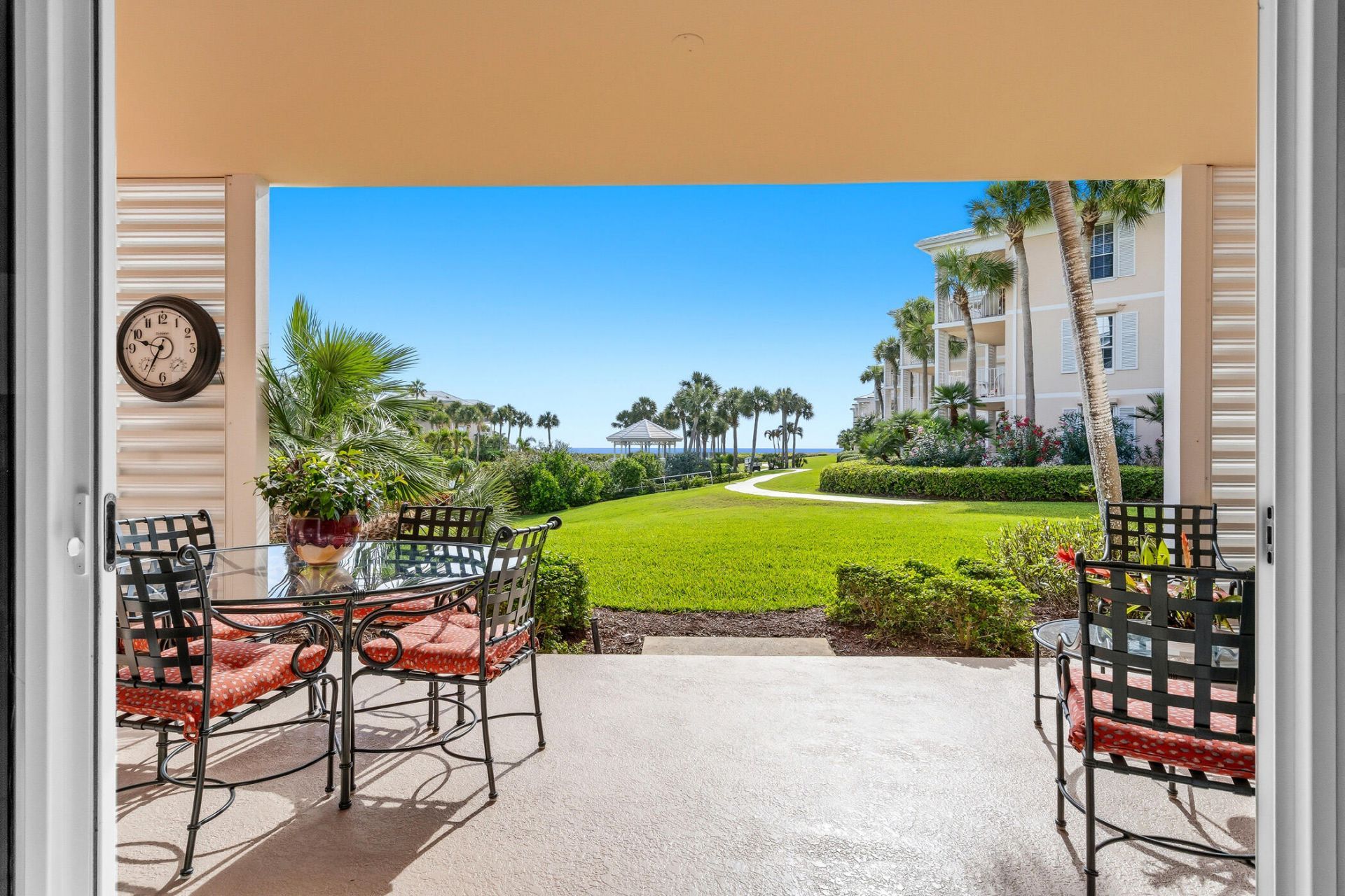 1250 W Southwinds Boulevard, Unit 116, Vero Beach, FL 32963 Photo