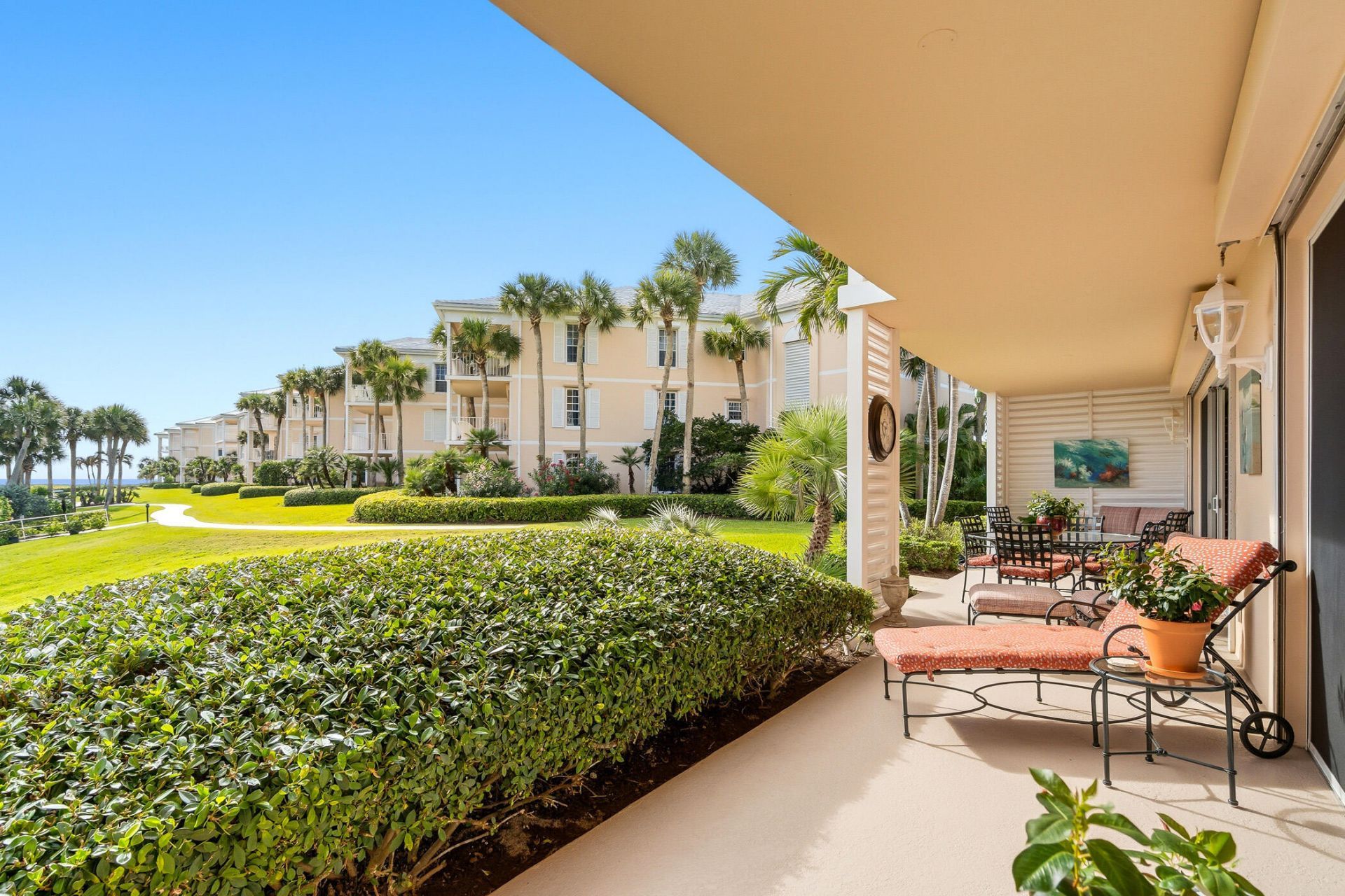 1250 W Southwinds Boulevard, Unit 116, Vero Beach, FL 32963 Photo