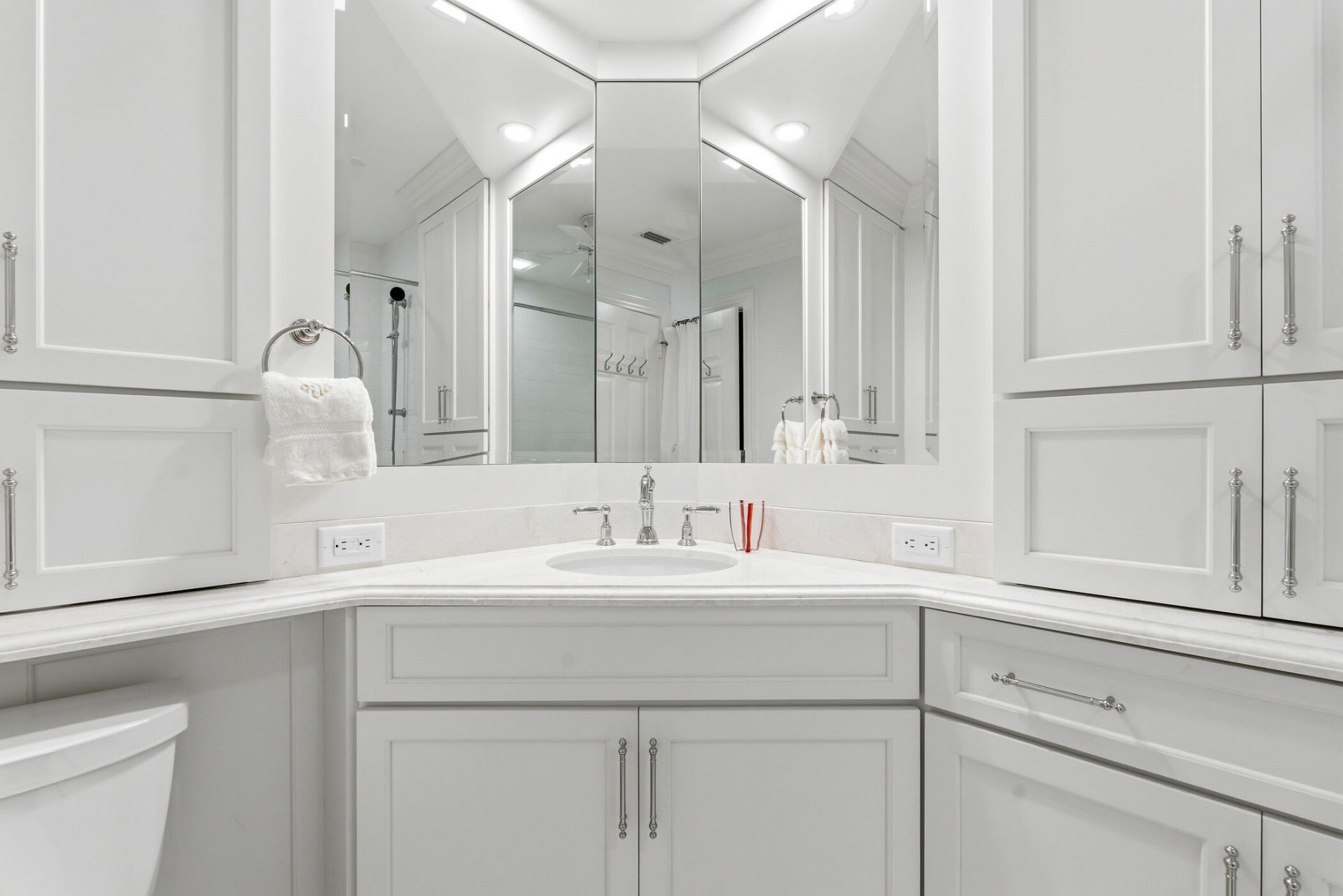 1250 W Southwinds Boulevard, Unit 116, Vero Beach, FL 32963 Photo