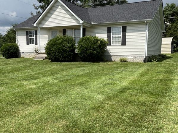84 Kristen Dr , Lafayette, TN 37083