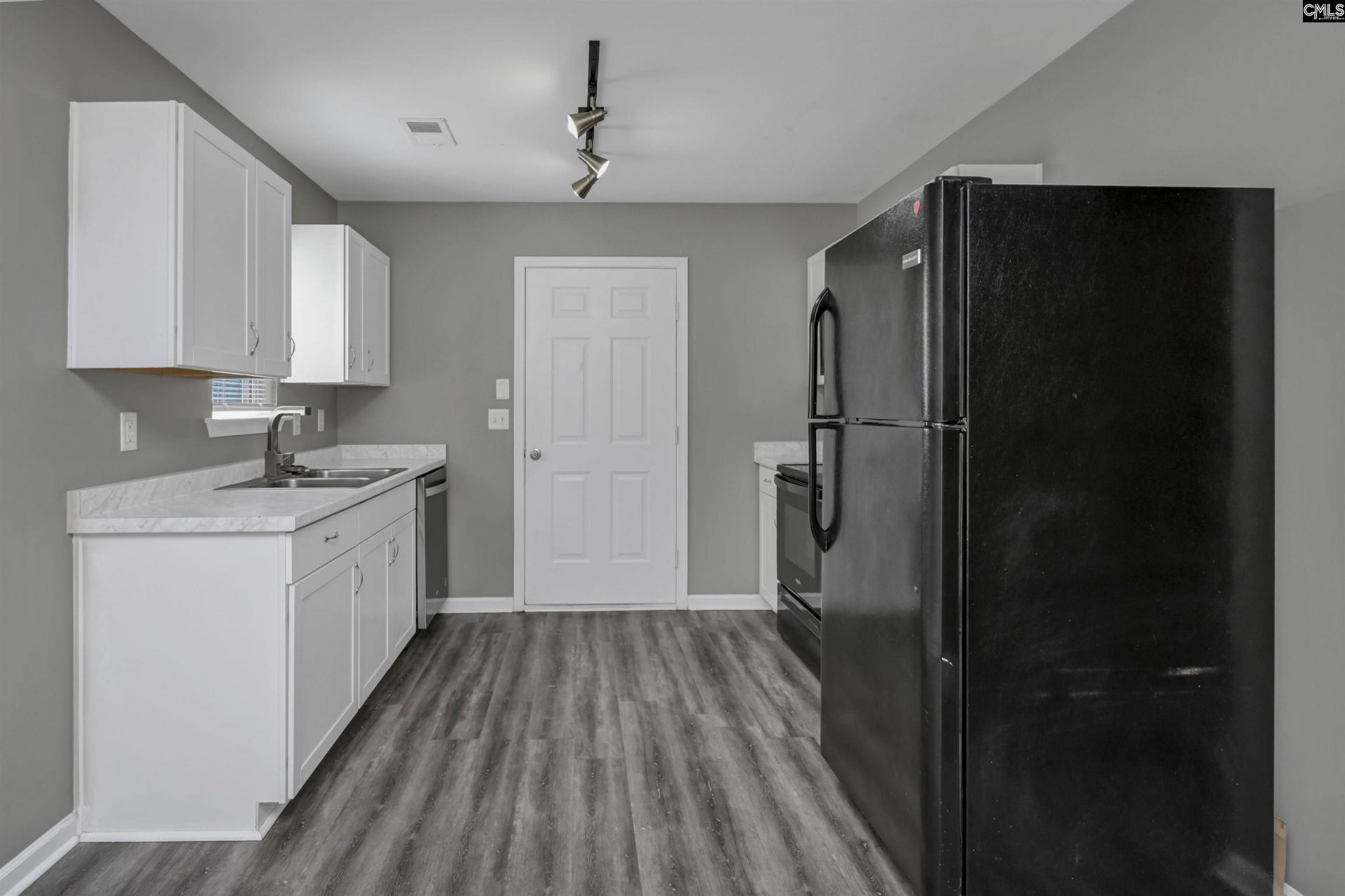 101 Saskatoon Drive Photo 12