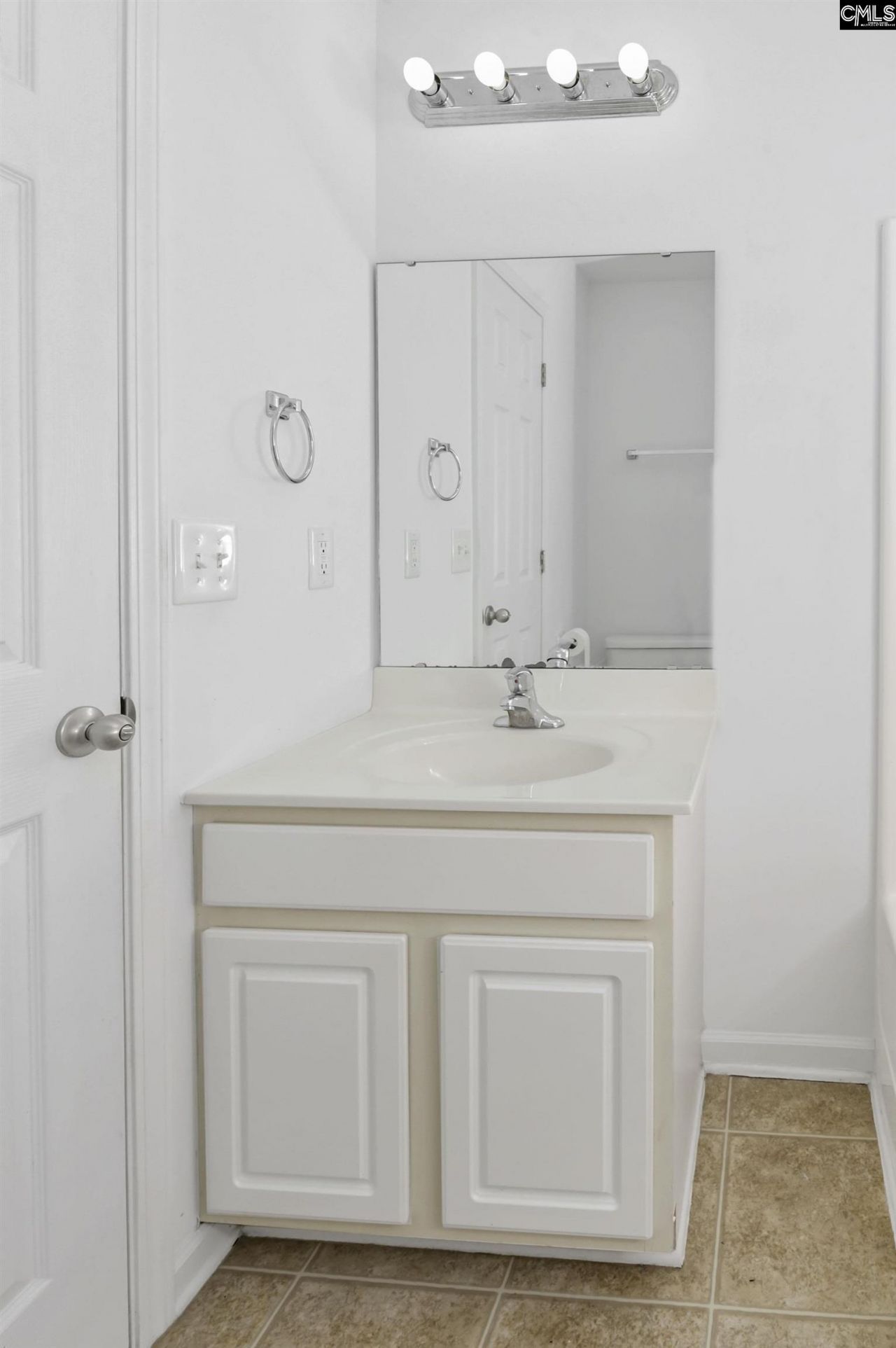 101 Saskatoon Drive Photo 32