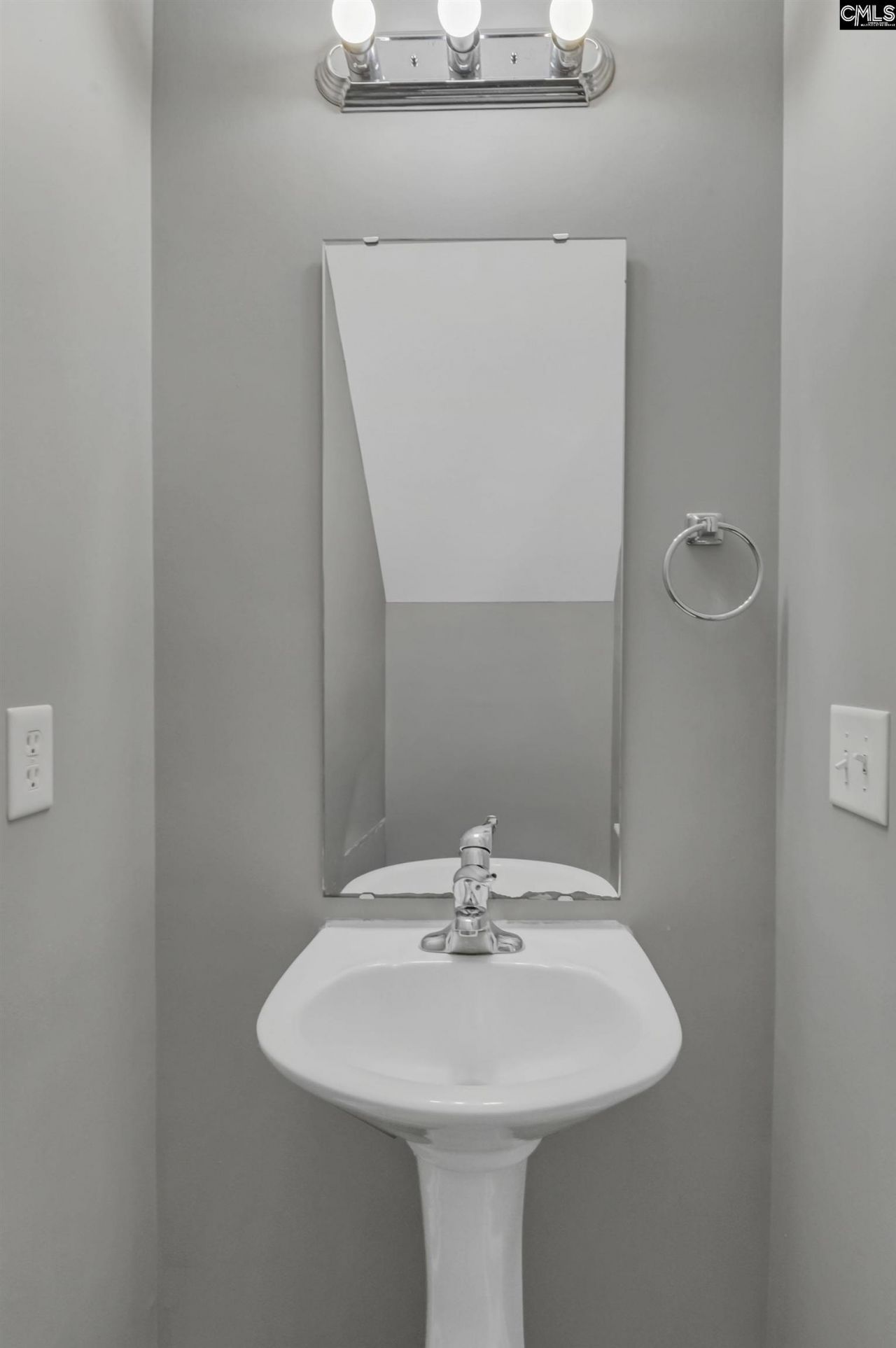101 Saskatoon Drive Photo 8