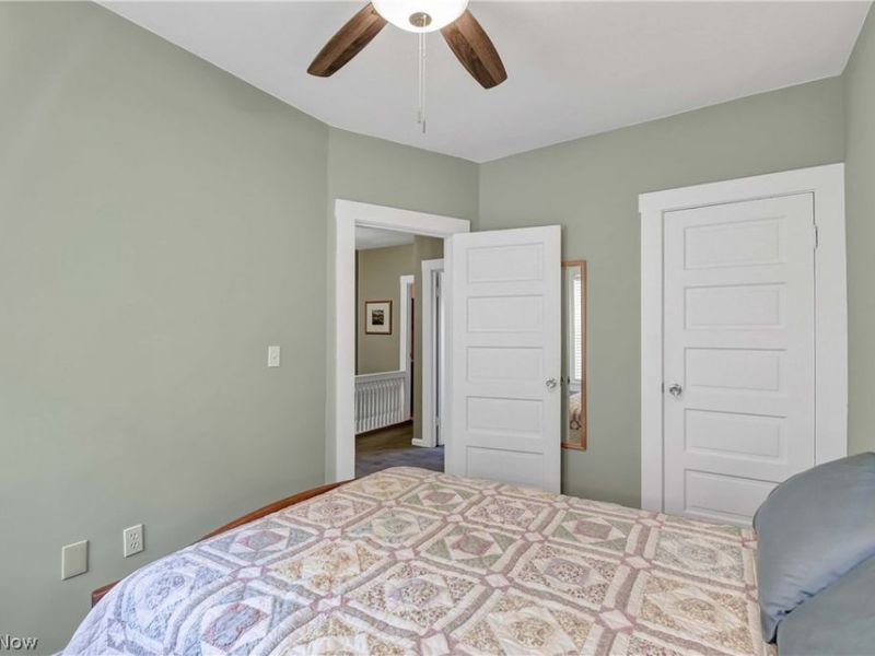 2807 Clinton Avenue, Cleveland, OH 44113 Photo 20
