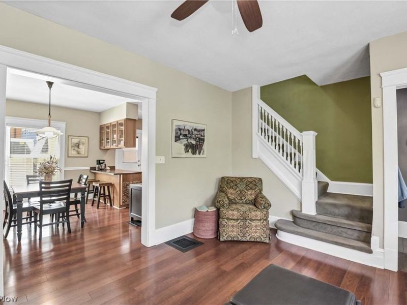 2807 Clinton Avenue, Cleveland, OH 44113 Photo 8