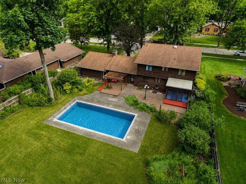 9110 Idlewood Drive, Mentor, OH 44060 Photo 5