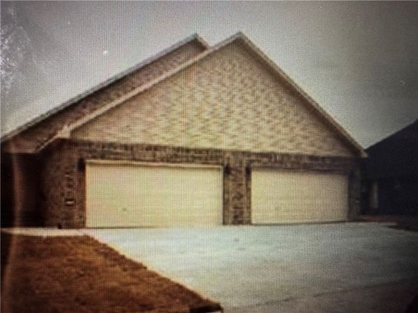 10 W Rainsong Street , Farmington, AR 72730