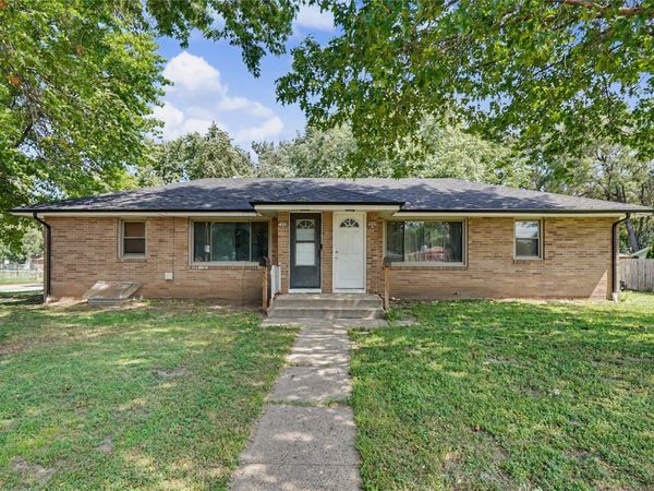 1000 Hoffman Avenue, Des Moines, IA 50316