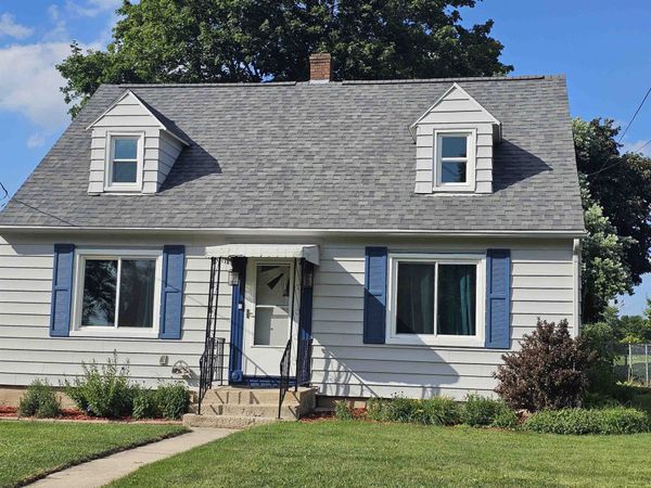 410 W Main Street, Marshall, WI 53559