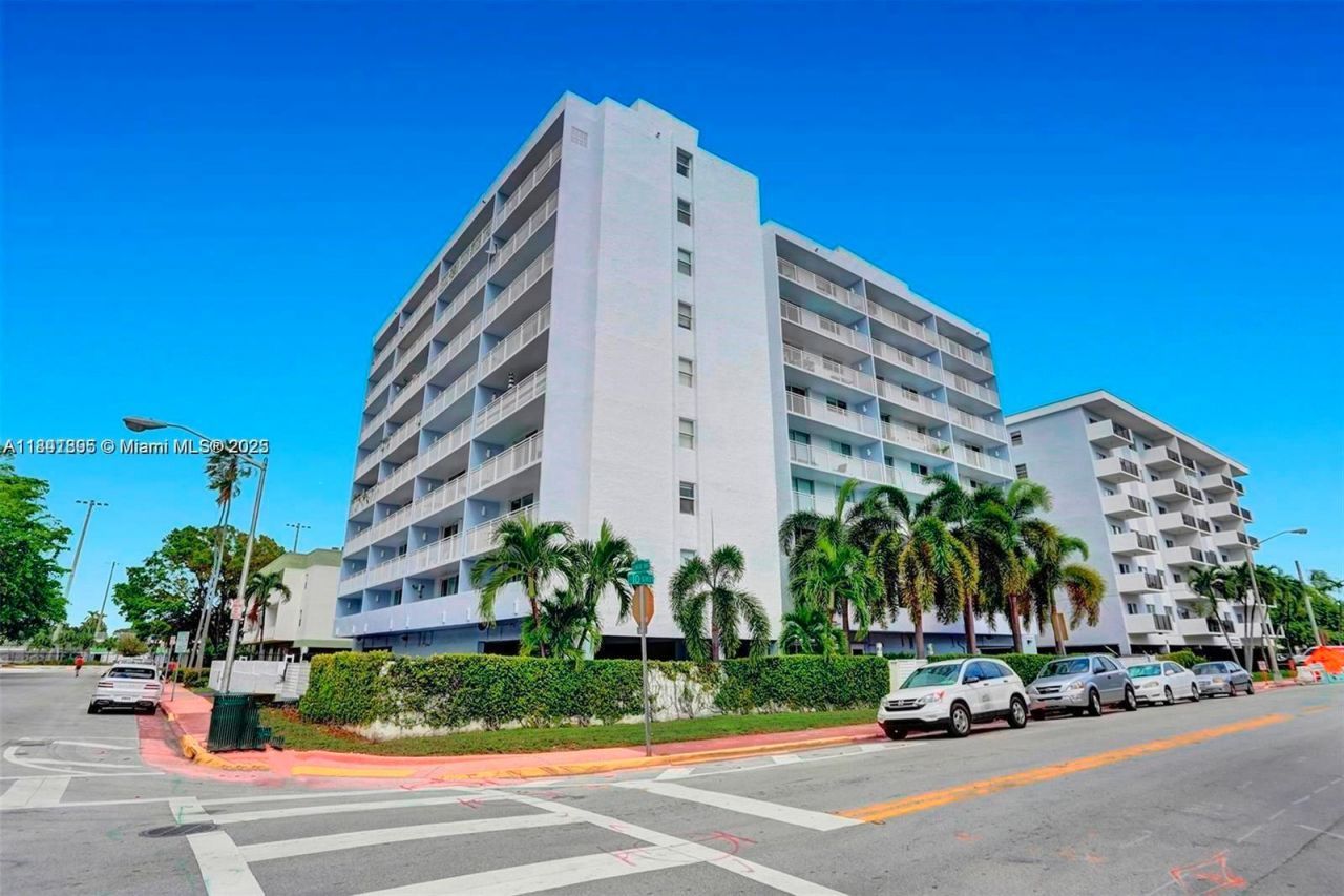1045 10th St , Unit 907, Miami Beach, FL 33139 Photo
