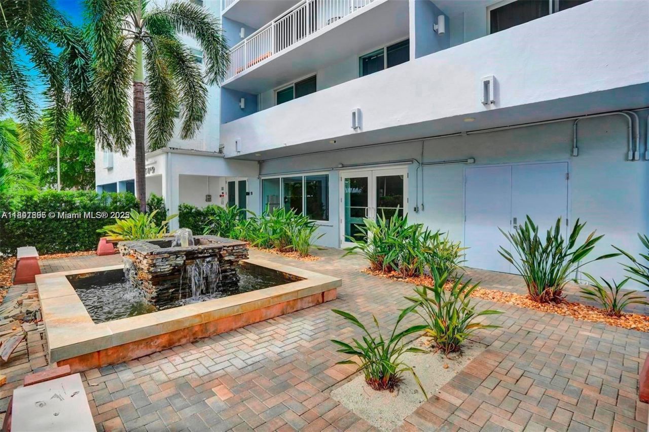1045 10th St , Unit 907, Miami Beach, FL 33139 Photo